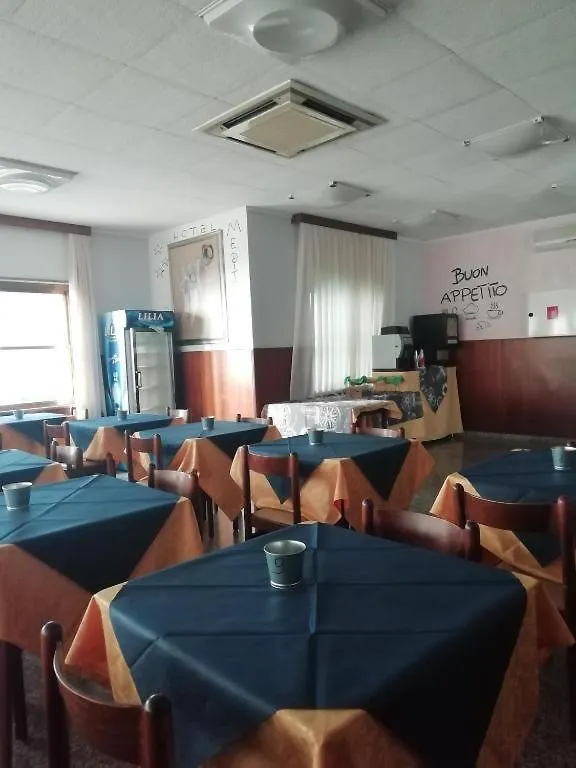 Hotel Mediteraneo 리미니 3*,  이탈리아